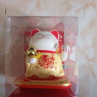 Maneki Neko. Gatto portafortuna Orientale.