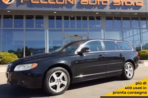 Volvo V70 D3 Geartronic Momentum IN OTTIME CO...