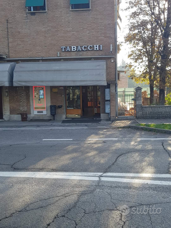 Attività storica di tabaccheria