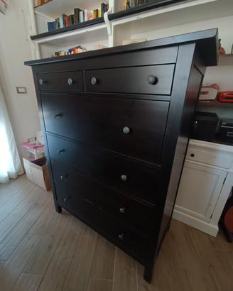 set cassettiera e coppia di comodini Ikea hemnes