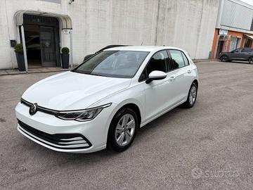 VOLKSWAGEN Golf 1.5 TGI DSG Life