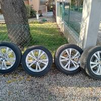 Gomme con cerchi in lega 205/55 17