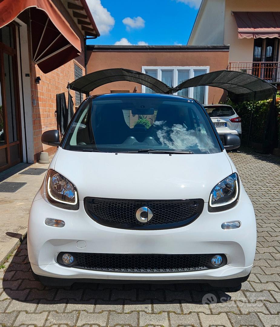 Smart Fortwo 2019 photo 2