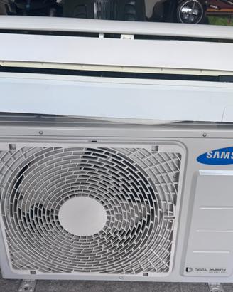 Condizionatore Samsung 12.000 BTU