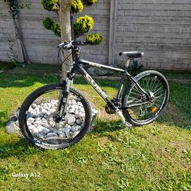 MTB cube acid 26