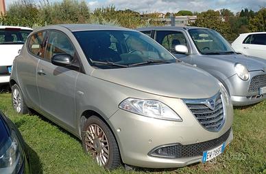 Lancia Ypsilon 1.2 69 CV 5 porte GPL Ecochic Gold
