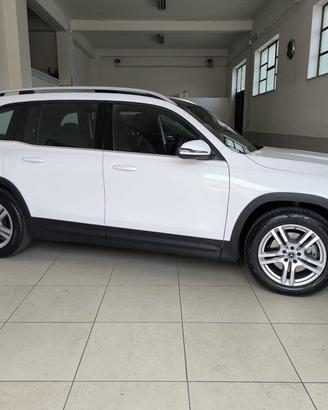 MERCEDES-BENZ GLB 200 d Automatic 4Matic Sport *