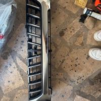 GRIGLIA CROMATA MITSUBISHI L200