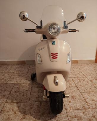 Motorino elettrico vespa per bambino/a