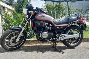 HONDA VFS 750 16V - ASI