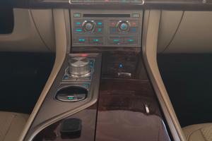 Jaguar XF 2.7D V6 Premium Luxury UNIPRO!!!