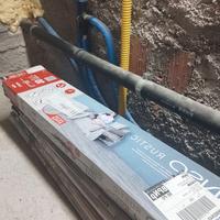 Listelli in PVC adesivo