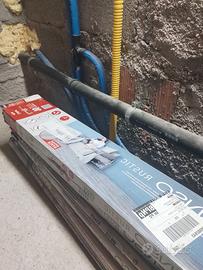 Listelli in PVC adesivo