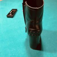 Stivaletti tod s n. 37 donna indossati pochissimo