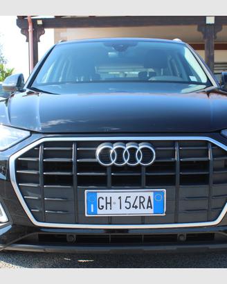 AUDI Q5 35 TDI S tronic Business