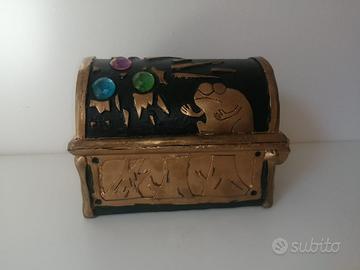 Calamity Box della serie animata Disney Anfibio.  