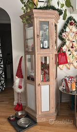 Credenza alta in legno e vetro