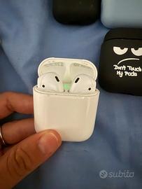 Airpods seconda generazione apple