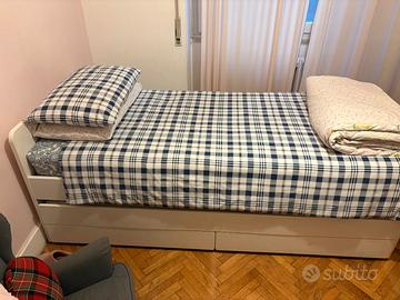 Struttura letto/letto/contenitore + materassi (2)