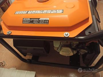 Generatore Trifase 6.5 kw benzina - 220v