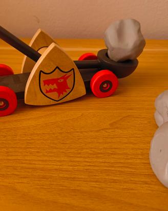 Catapulta giocattolo in legno
