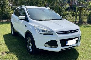 Ford Kuga 2.0 TDCi 140 CV 4WD Powershift Titanium