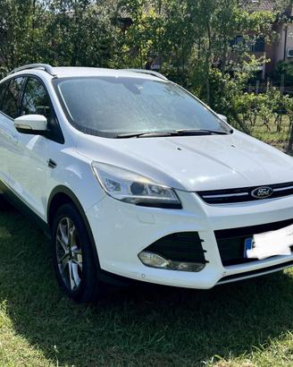 Ford Kuga 2.0 TDCi 140 CV 4WD Powershift Titanium