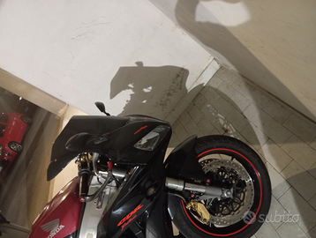 Honda CBR 900 RR firblade