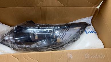 Faro sinistro anteriore Kia Sportage 2013