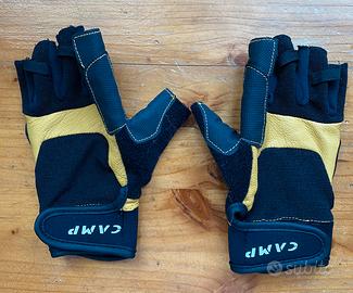 Guanti per arrampicata