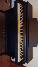 Pianoforte a muro elettrico