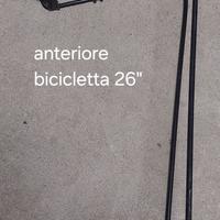 portapacchi anteriore bicicletta.