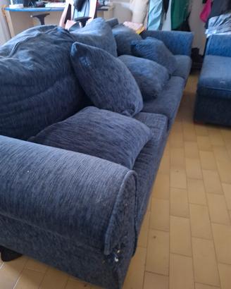 divano blu 3 piazze