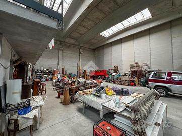 CAPANNONE A CASTELLO DI BRIANZA