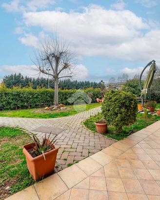 VILLA SINGOLA A CAMPEGINE