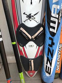 Tavole e vele da windsurf