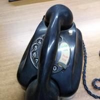 Antico telefono in bachelite vintage 