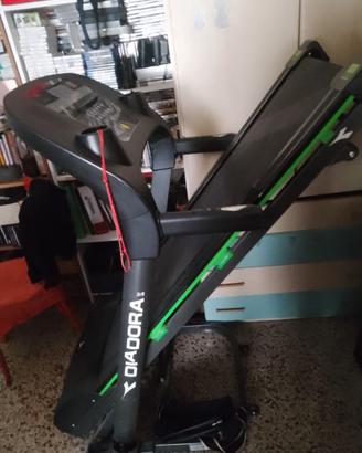 TAPIS ROULANT DIADORA PRATICAMENTE NUOVO