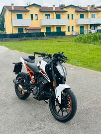 KTM DUKE 125 !