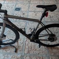 Trek Emonda SL6 Disc - Ruote Aeolus in Carbonio