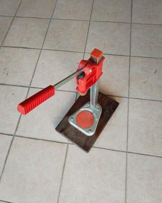 tappatrice a colonna 