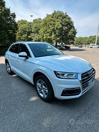 Audi Q5 quattro 2019