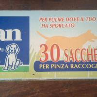 Sacchetti raccogli rifiuti e pinza