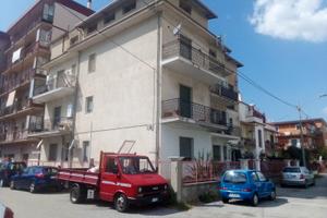 S. MARIA -Ampio trilocale ristrutturato