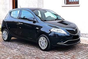 Lancia Ypsilon 1.2 69 CV 5 porte GPL Ecochic Silve