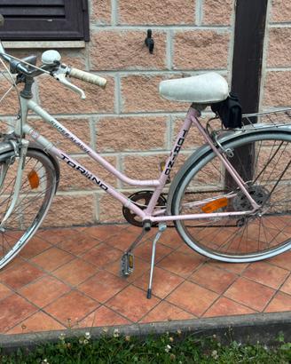Bicicletta vintage torino-/ rosa/ bianca