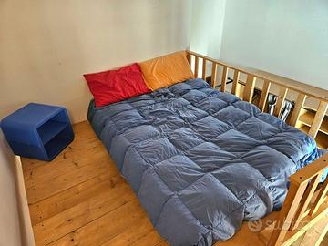 Camera con bagno privato e soppalco vivibile