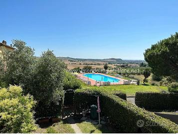 Pochi km dal mare in Toscana con piscina