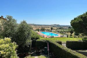 Pochi km dal mare in Toscana con piscina