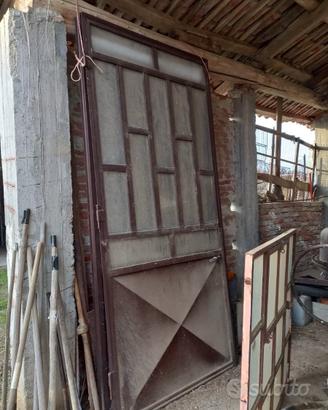 Portone in ferro